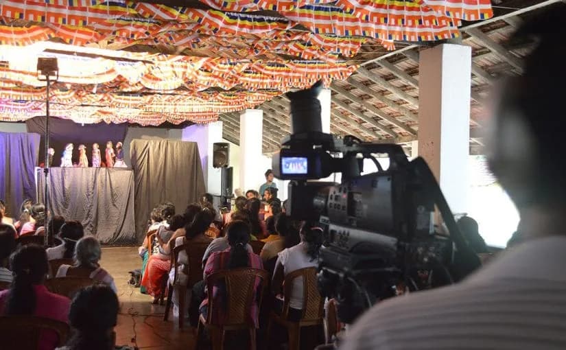 Awareness on Sexual Bribery: Mahadanamuththa and Modern Golayas Rod Puppet Performance